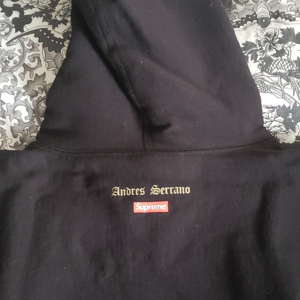 NEW!!!Supreme Hoodie - Picture 4 of 4